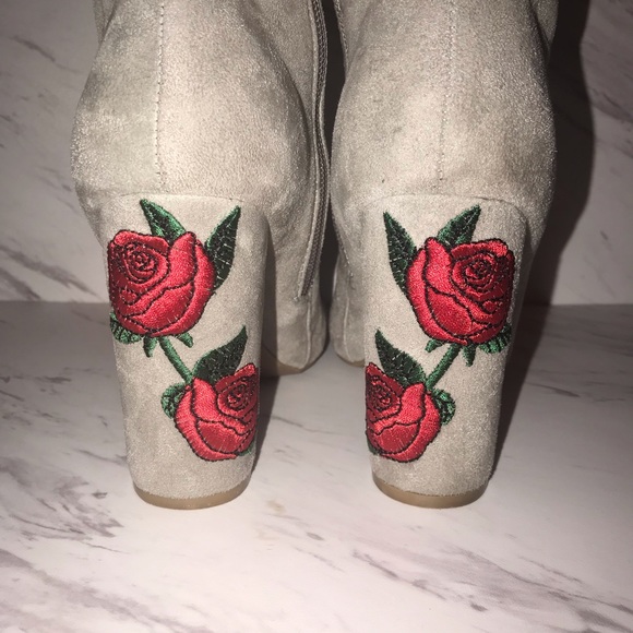 WILD DIVA Floral Embroidered Heel Boot Shoes - Picture 3 of 8